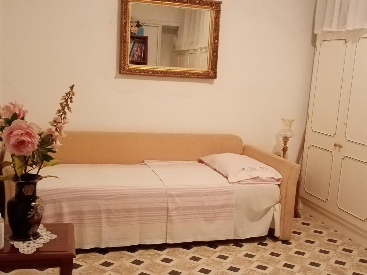 Welcome Apartman Ájosz Szpirídon Kültér fotó
